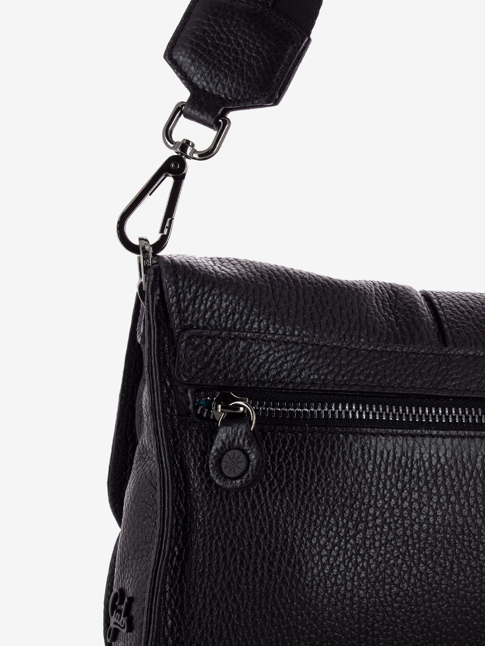 Ivy M shoulder bag with black buckle