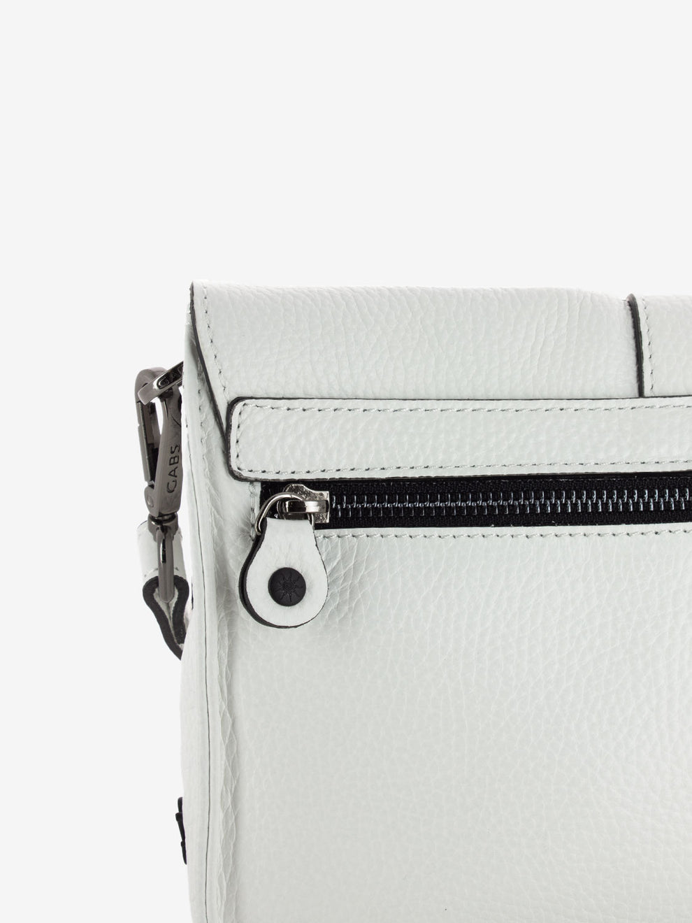 Ivy M shoulder bag with white buckle