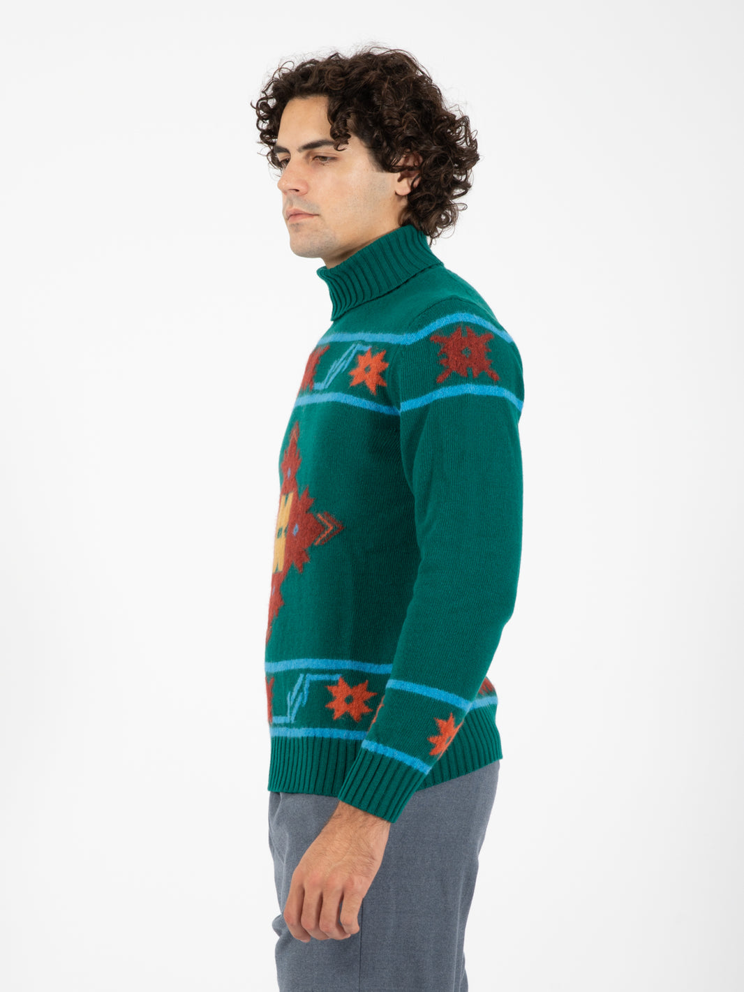 Maglione dolcevita con ricami verde