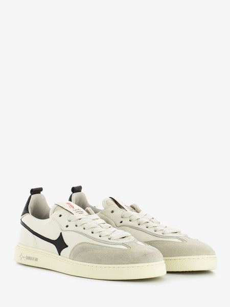 Sneakers Earthlea off white / black