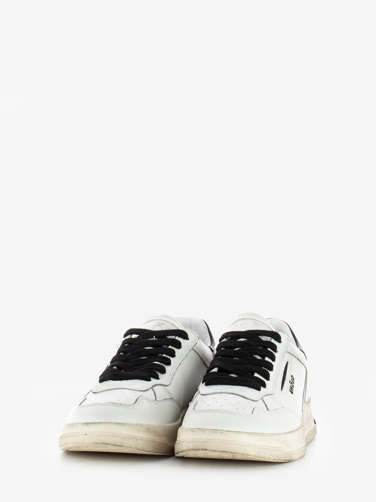 GHOUD - Sneakers Tweener brushed leather white / black