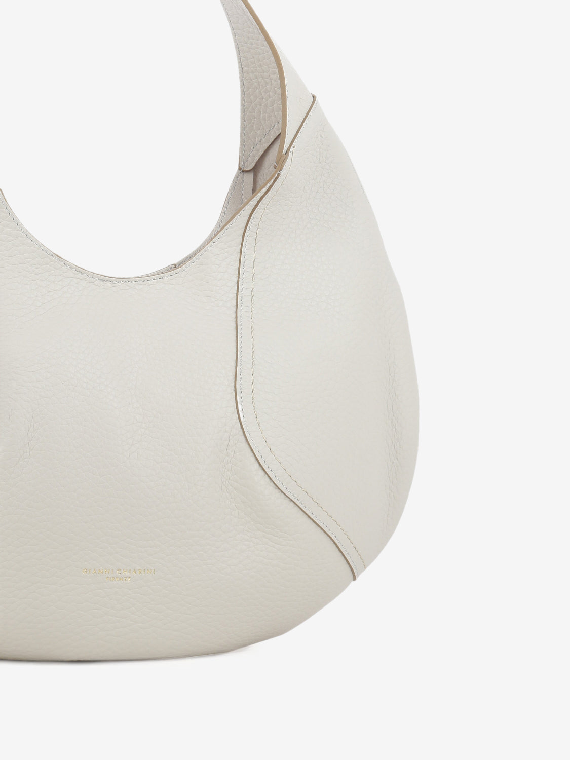 Zeudi sand hammered leather bag