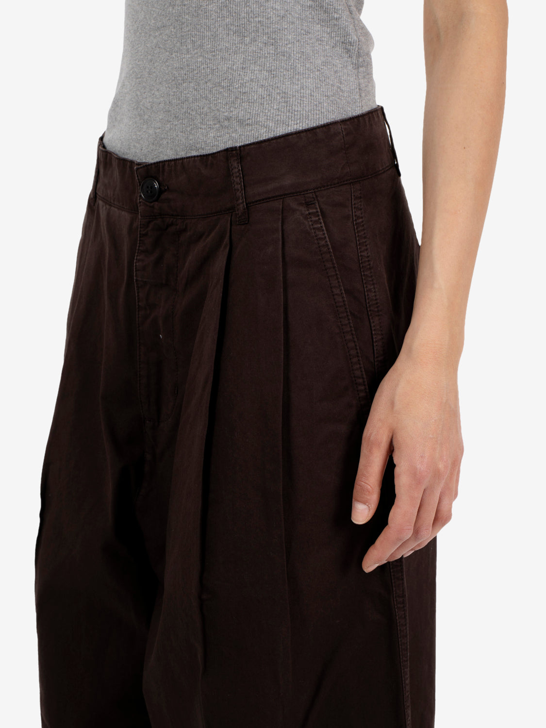 Ambassador pants coffee