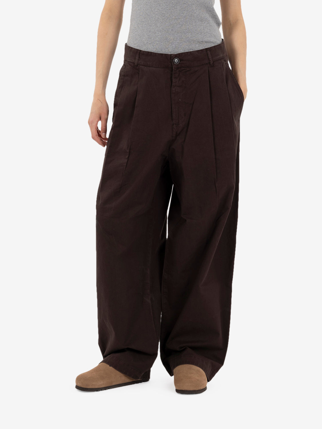 Ambassador pants coffee