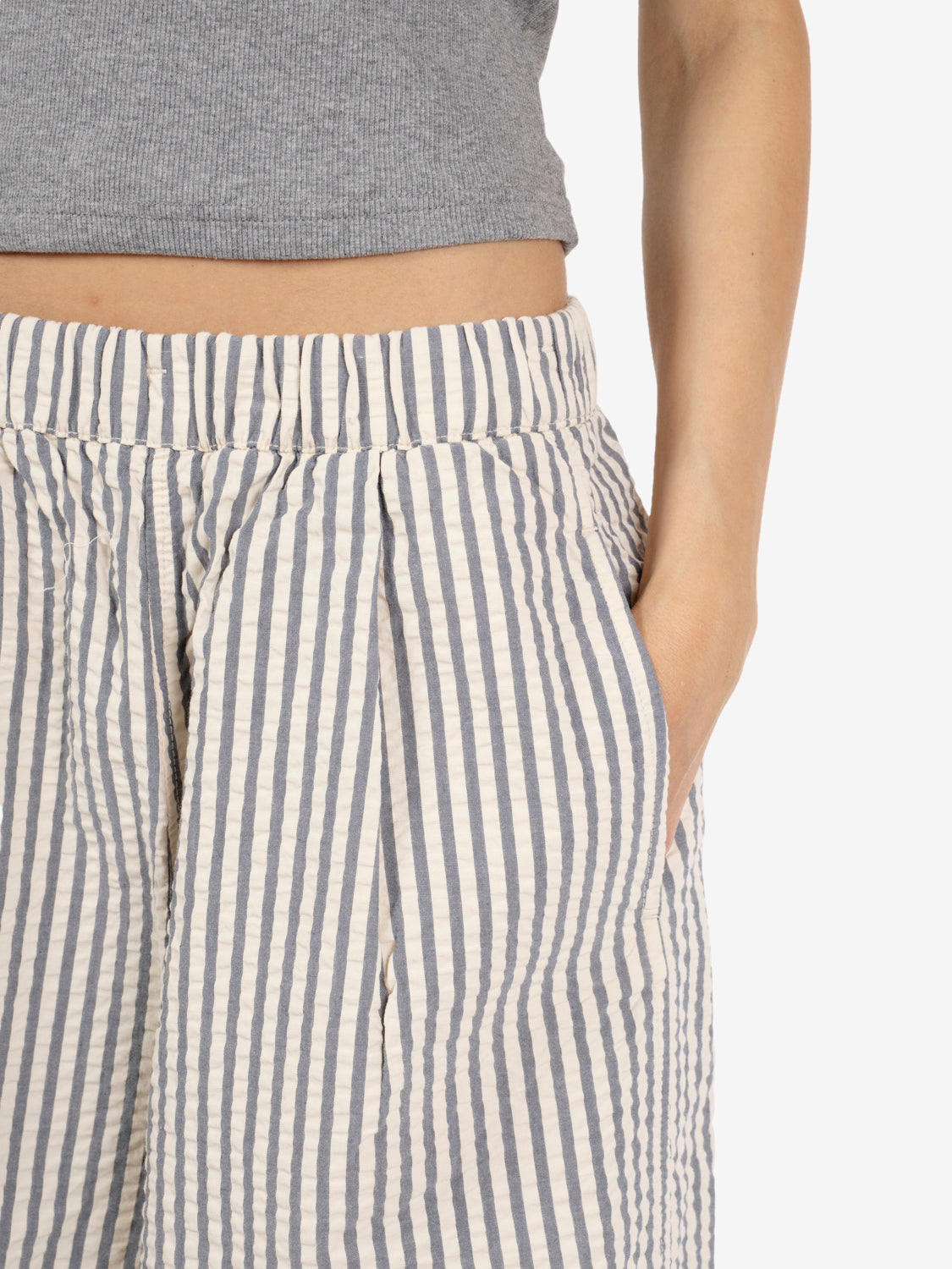 Wide leg coulotte seersucker pants iron / off white