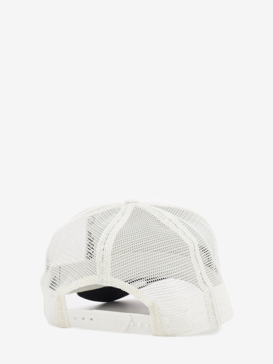 Hat Bestie dust