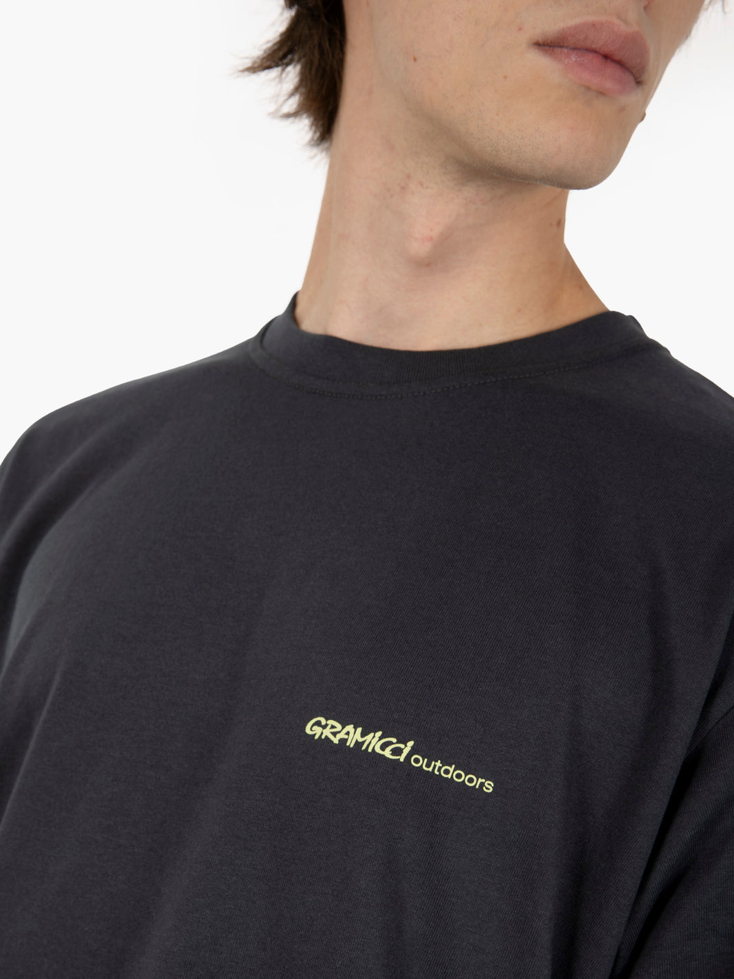 T-shirt con stampa grafica nero