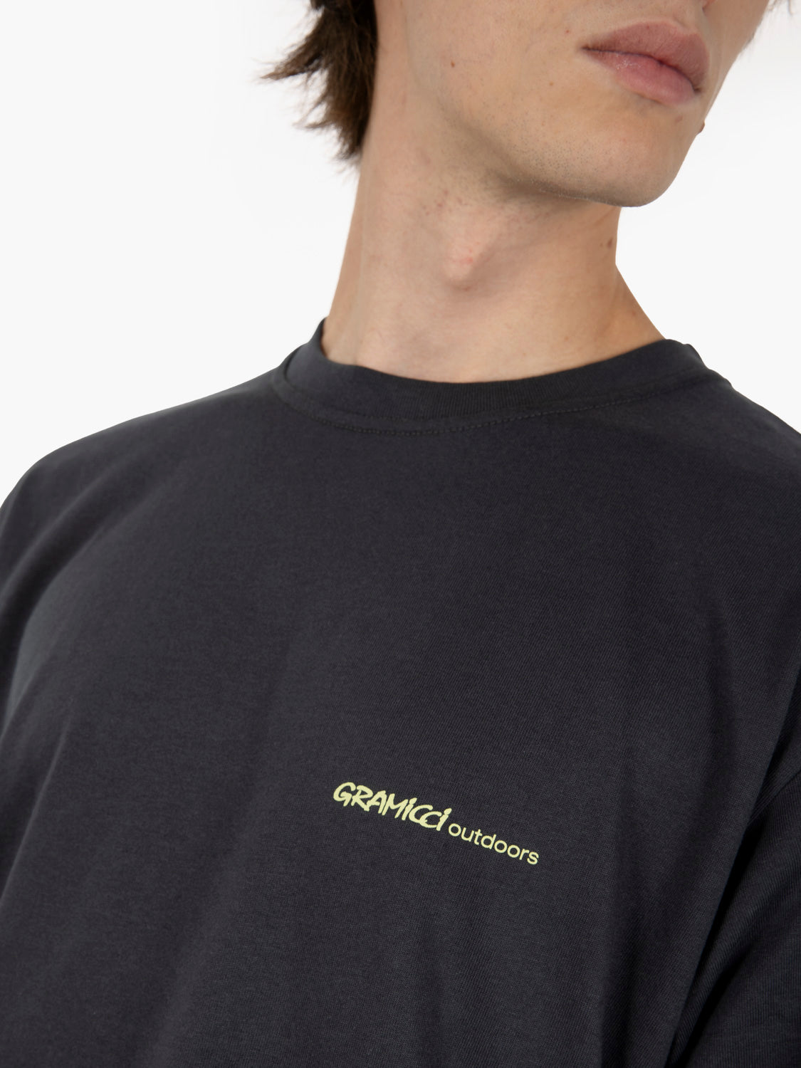 T-shirt con stampa grafica nero