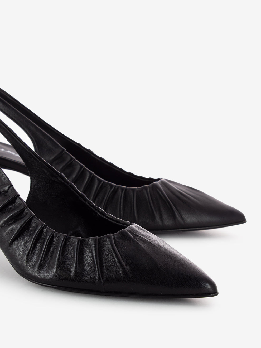 Slingback in pelle nera