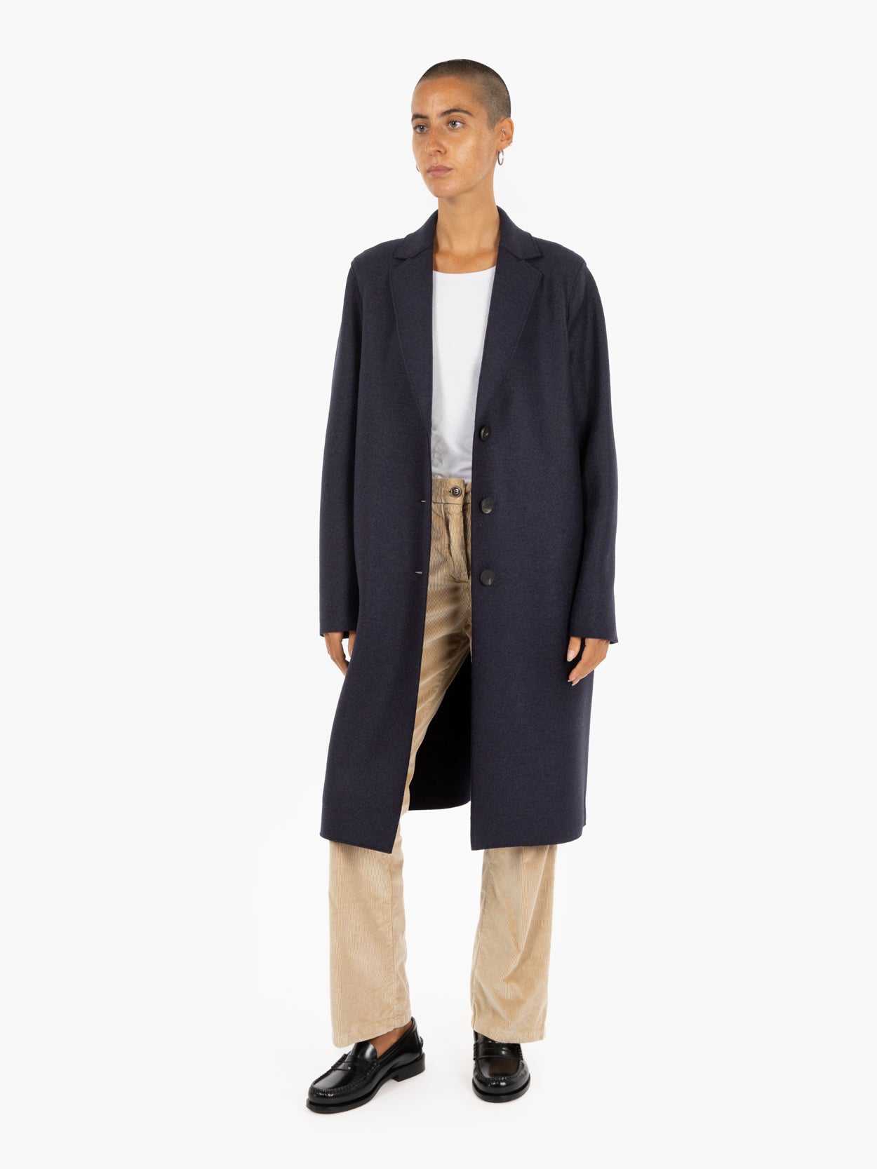 Pressed wool navy egg-shaped coat