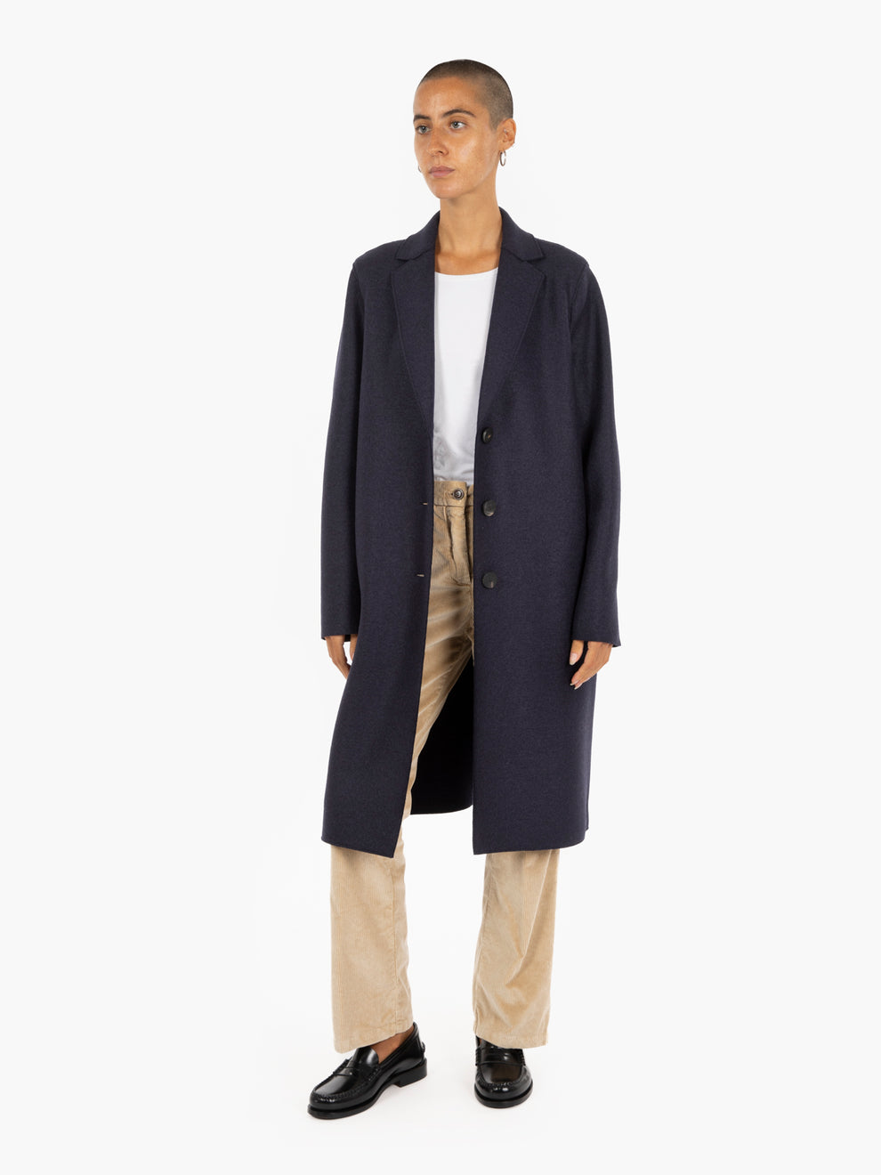Pressed wool navy egg-shaped coat