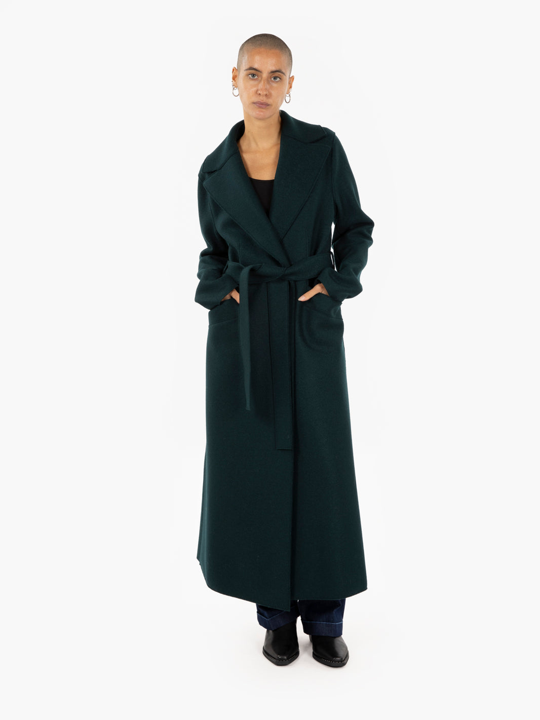 Long coat with green sash
