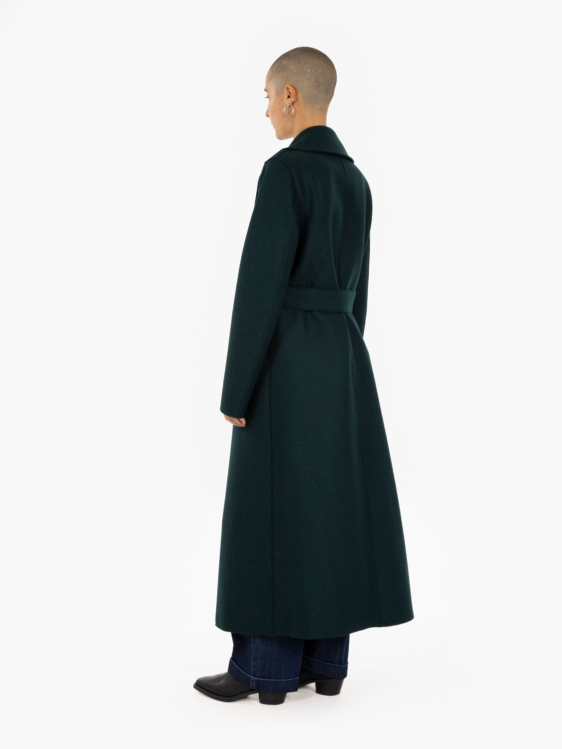 Long coat with green sash
