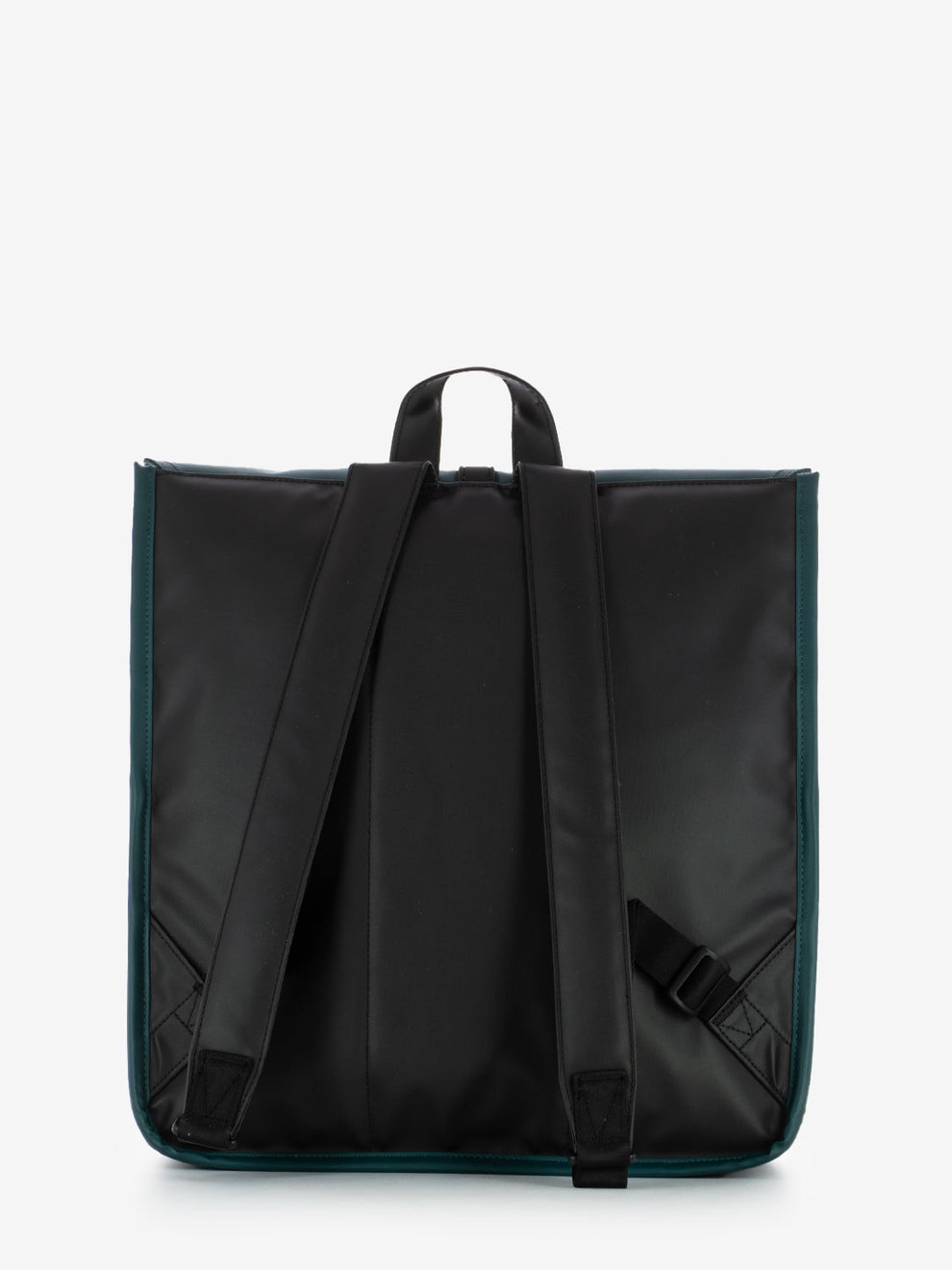 Backpack city dark sea