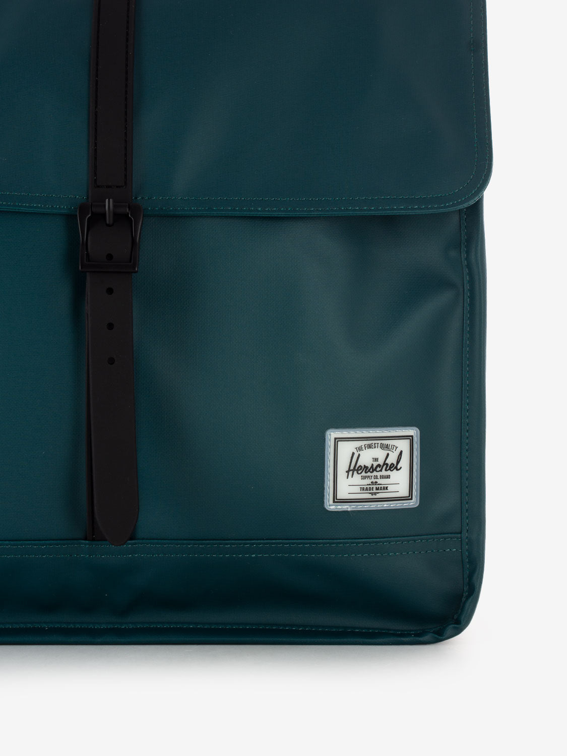 Backpack city dark sea