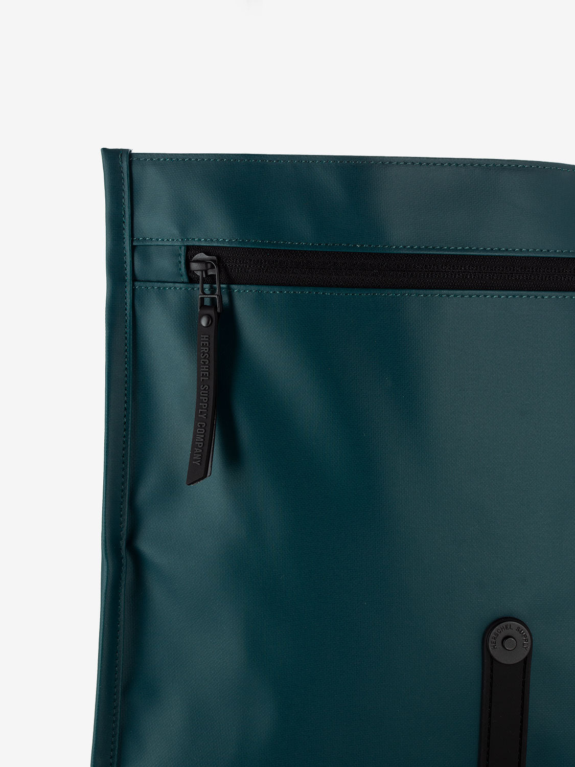 Backpack city dark sea