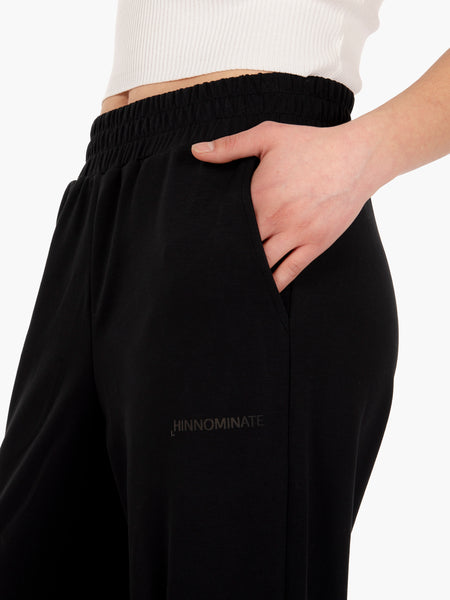 Jogger modal con fondo elastico nero