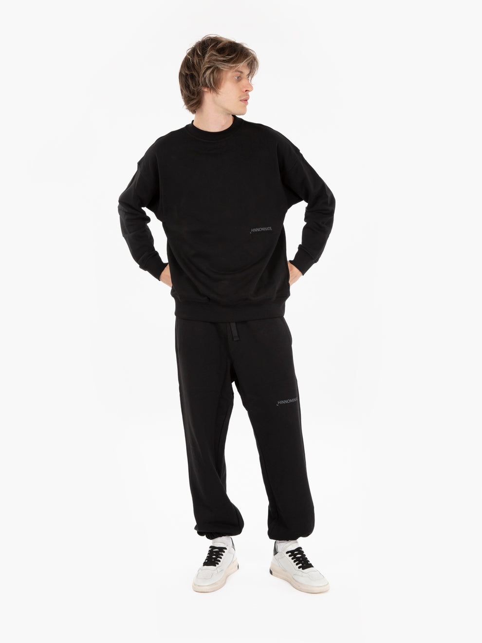 Pantaloni in felpa con elastico sul fondo neri