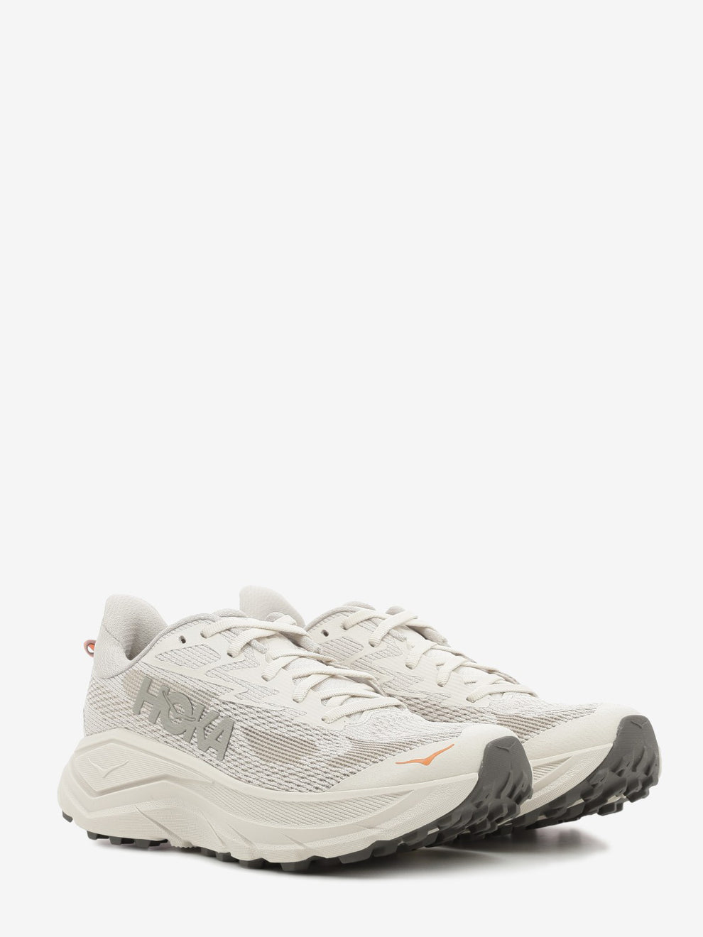 W Challenger 8 stucco / asphalt grey