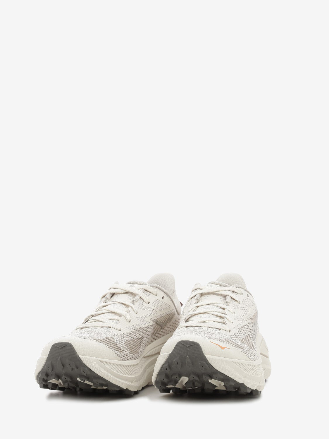 W Challenger 8 stucco / asphalt grey