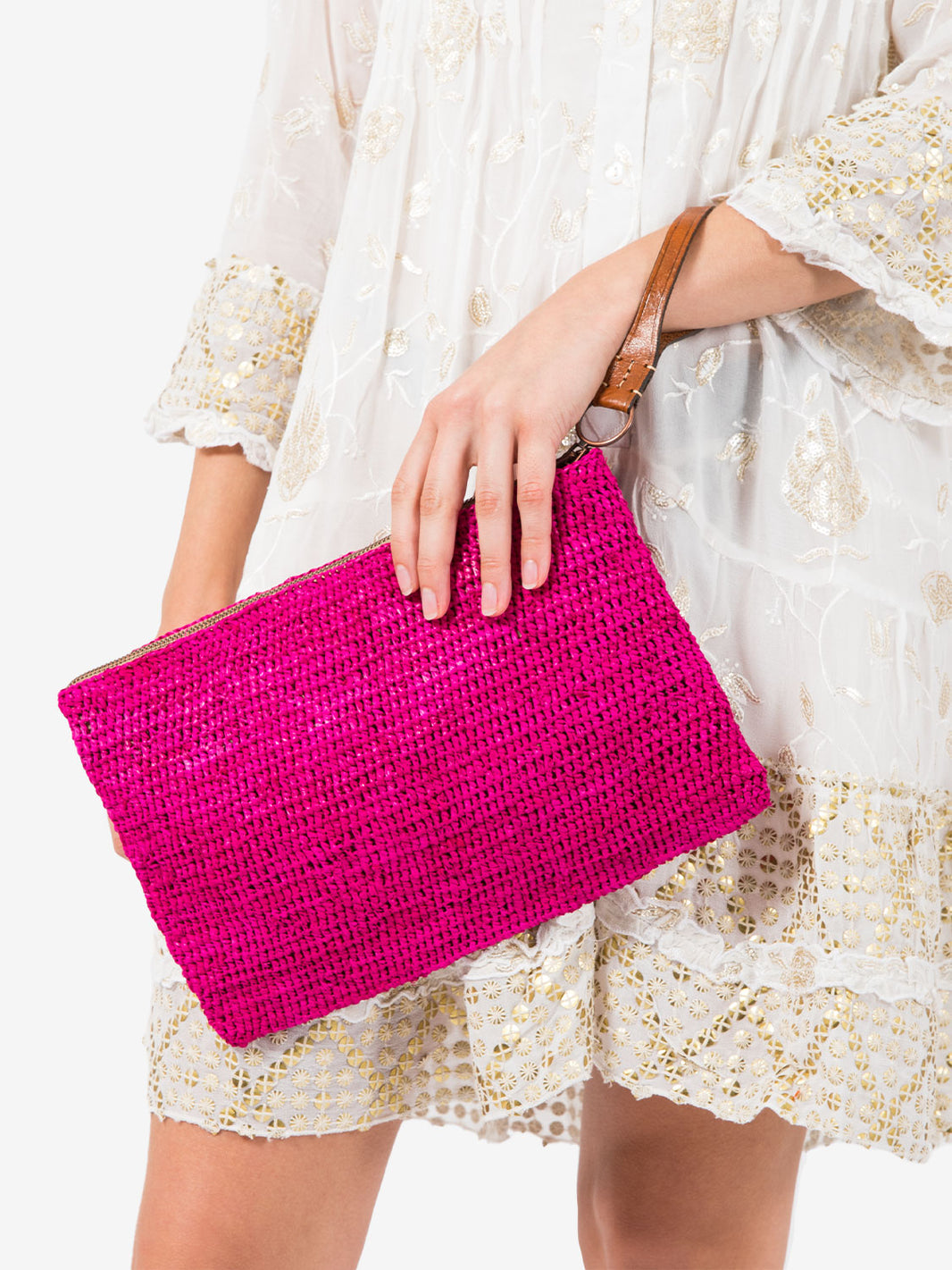 Ampy clutch bag in fuchsia raffia