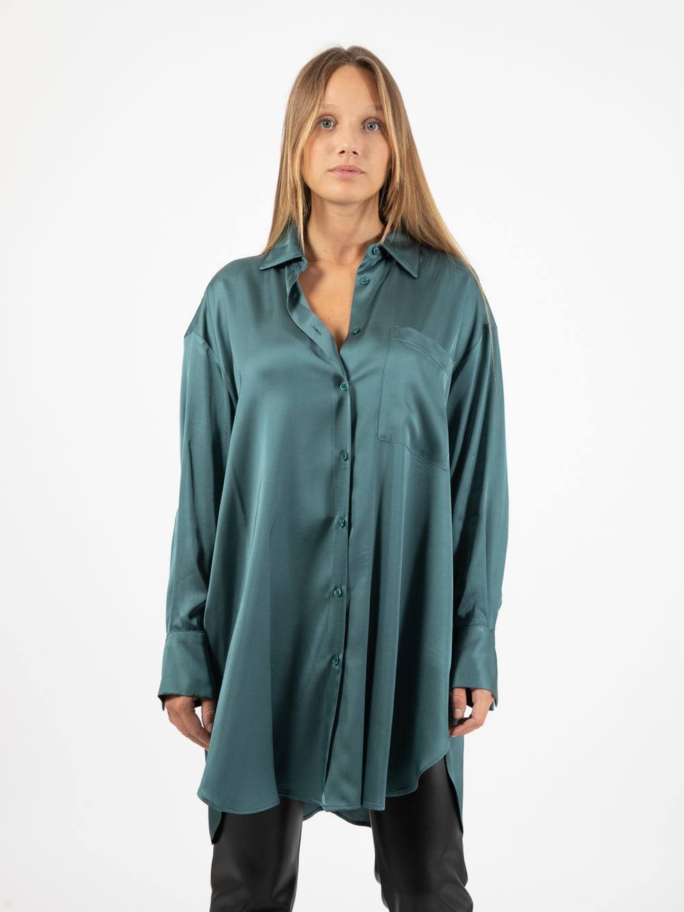 Flowing shirt in teal viscose