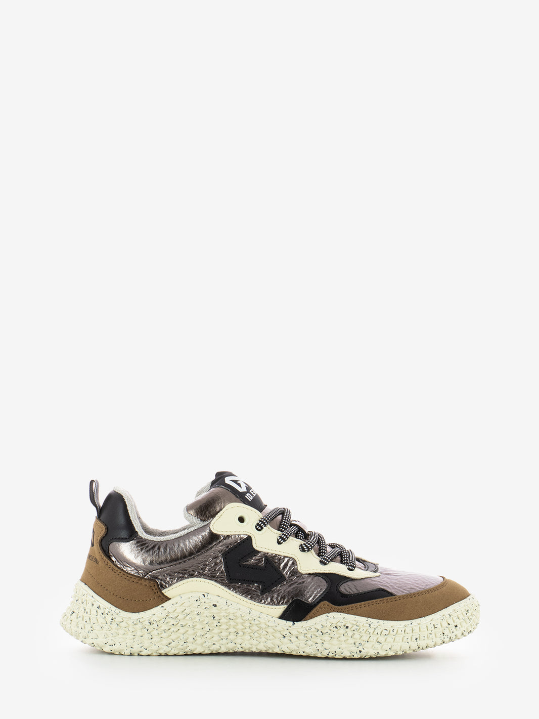 HANA_BRO BRONZE LAMINATED SNEAKER
