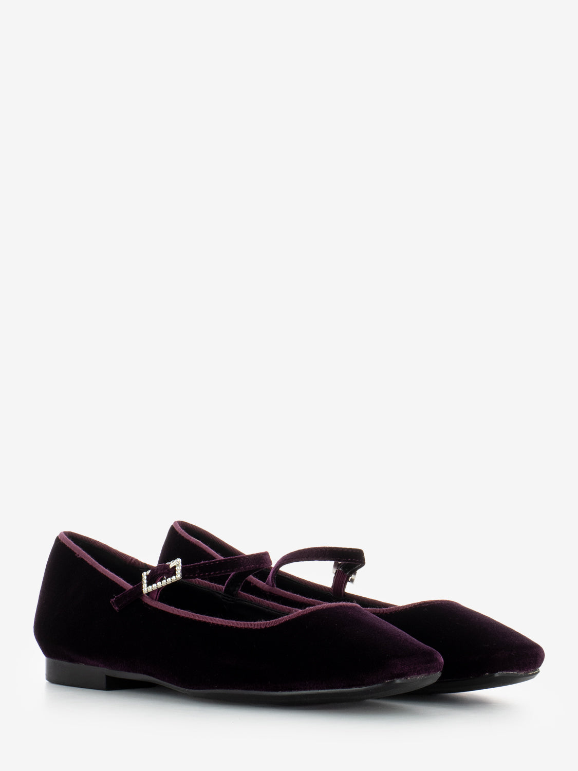 Diva Ballerina in burgundy velvet