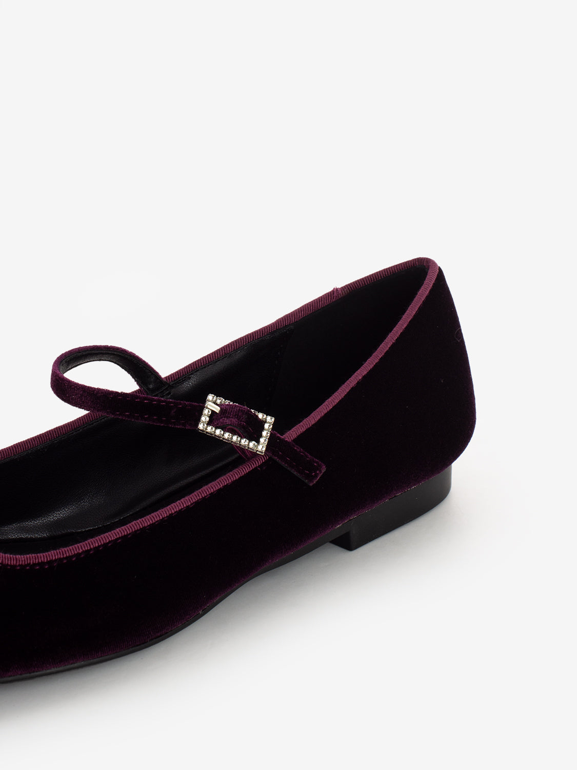 Diva Ballerina in burgundy velvet