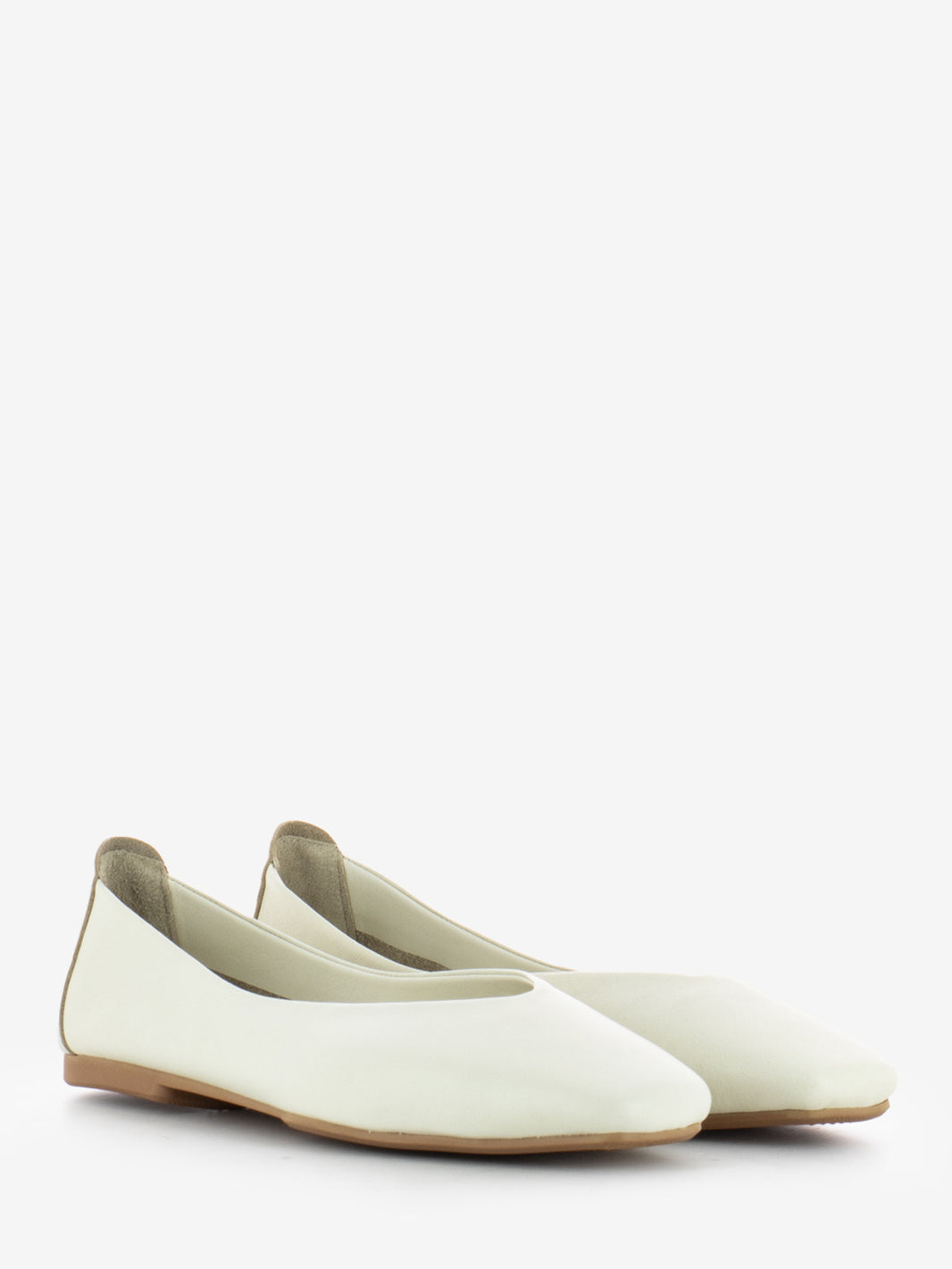 Square toe ballerina in cream leather