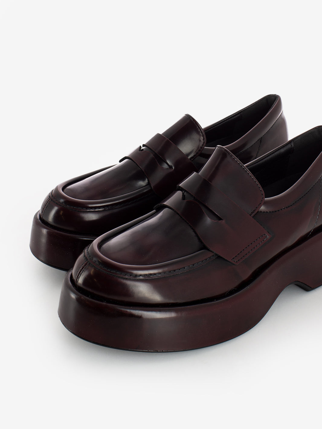 Mocassini con zeppe in pelle bordeaux