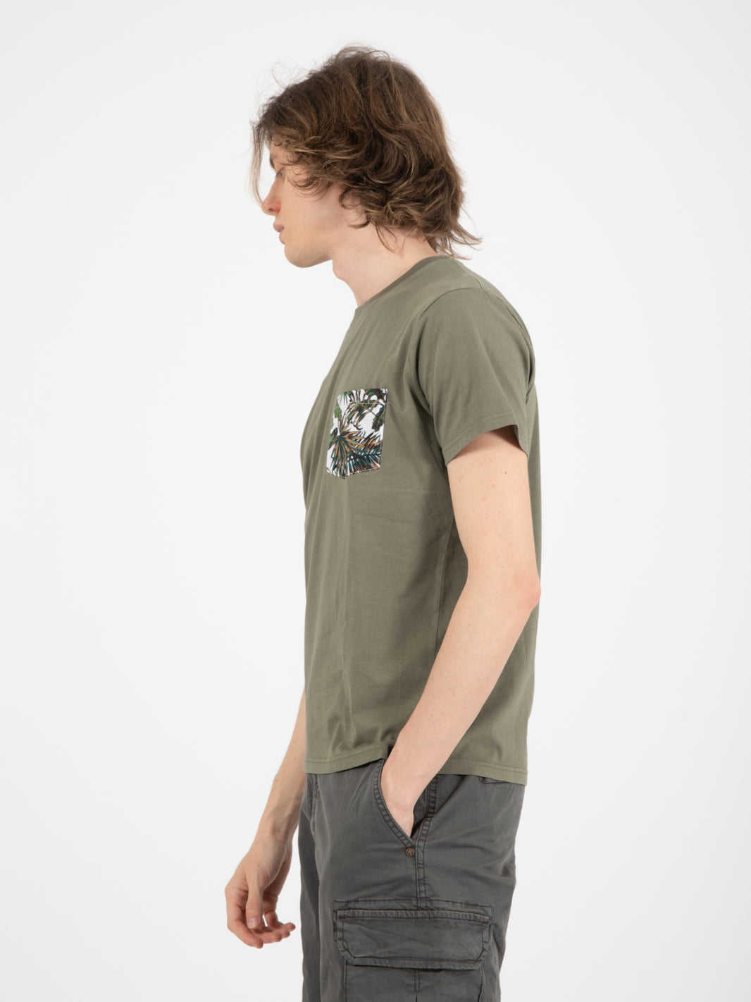 Green patterned pocket T-shirt