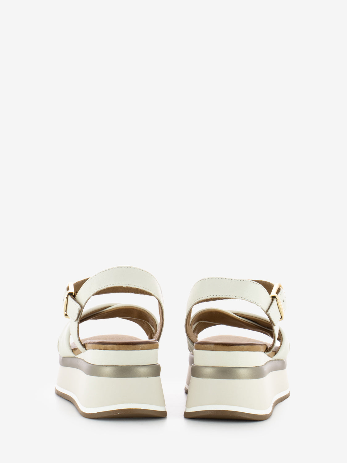 Sandali in pelle con incrocio crema