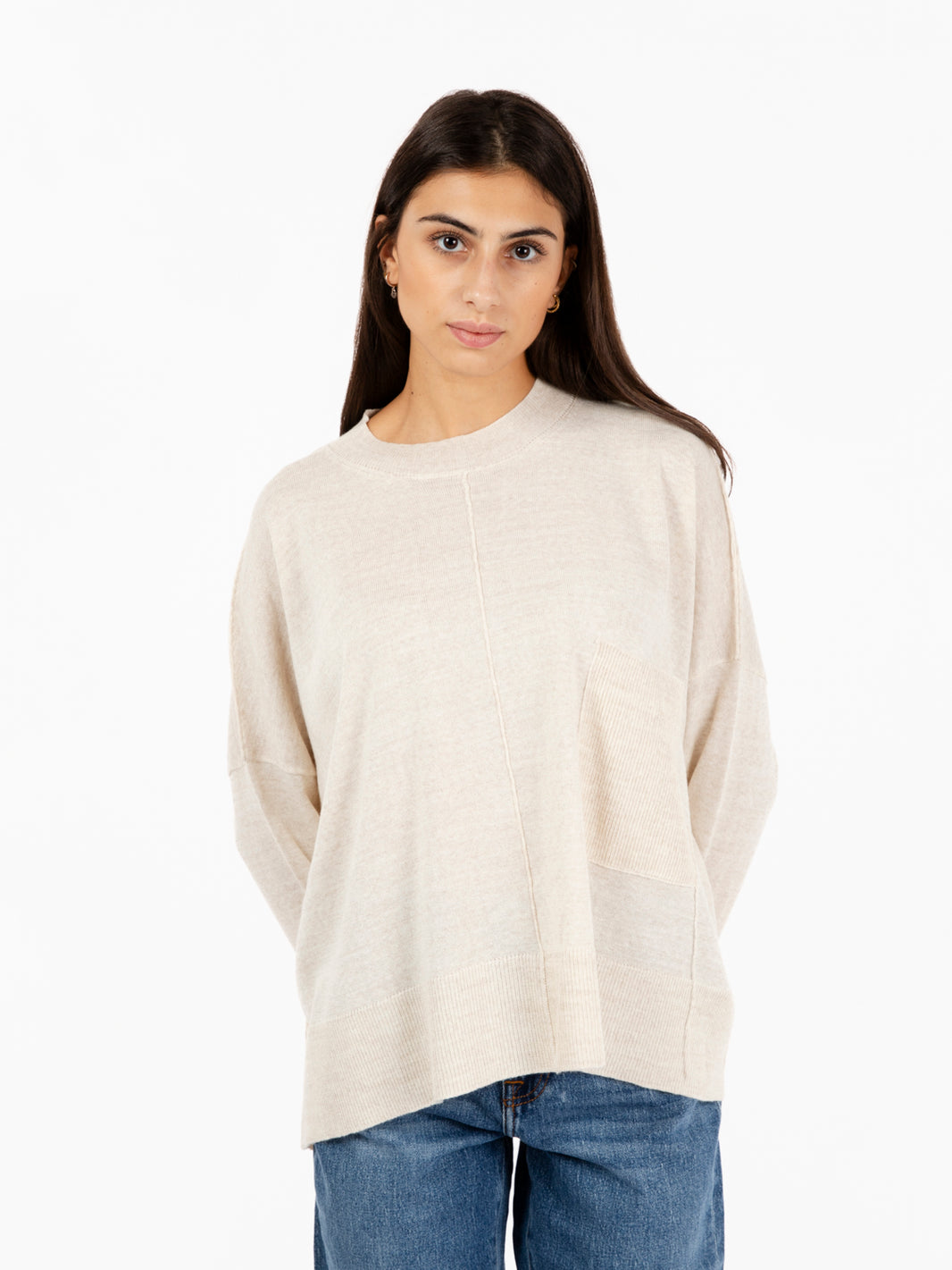 Maglia a scatola con tasca beige