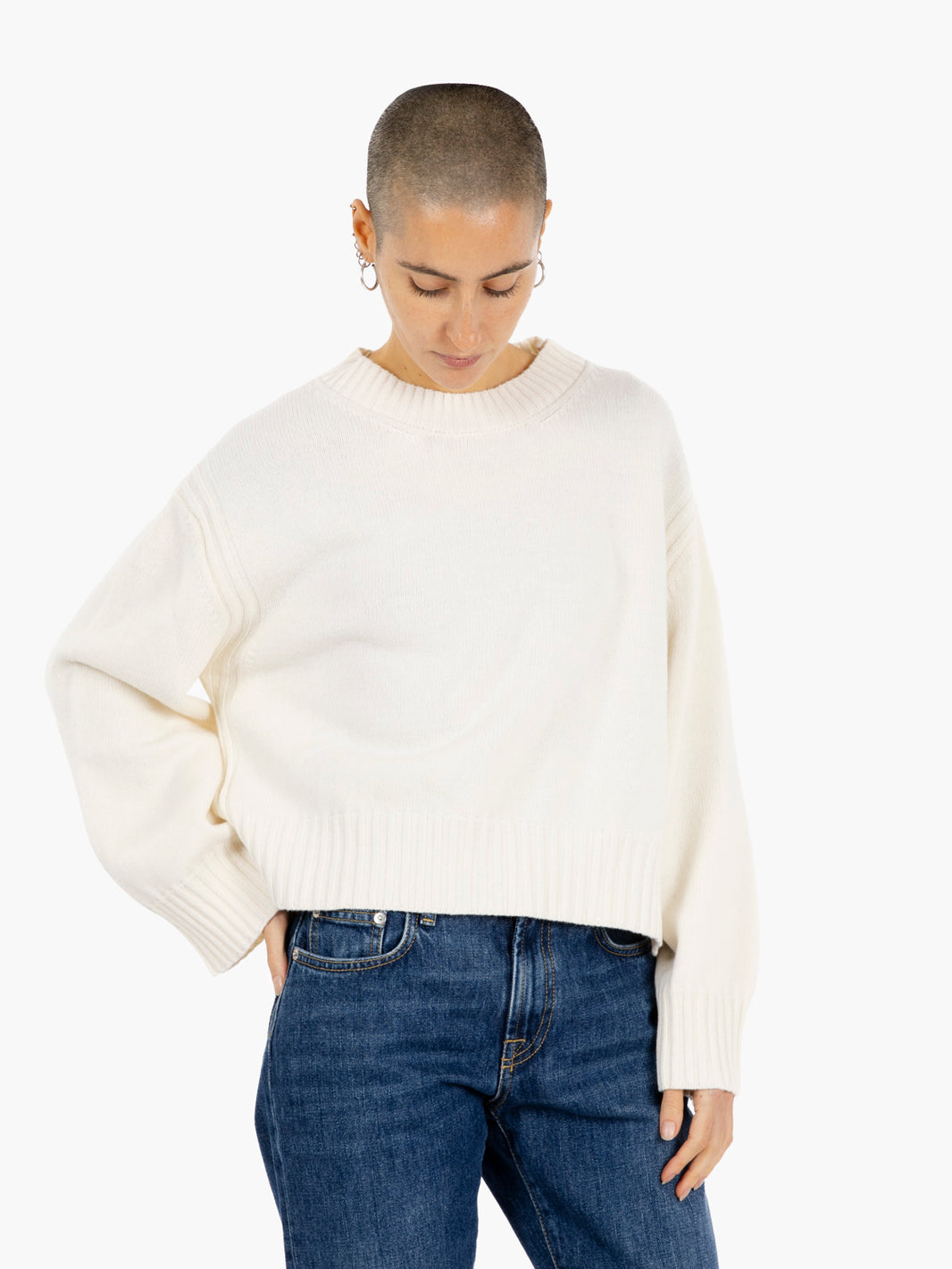 OFF WHITE CROP SWEATER JO4531_1010