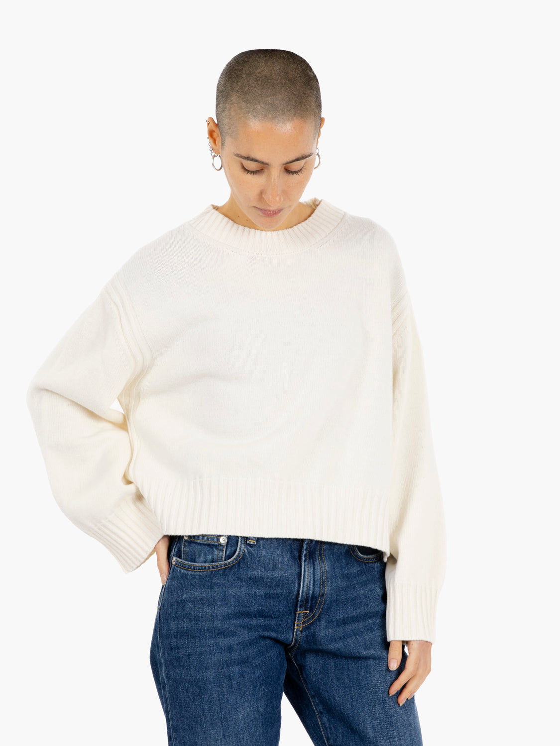 OFF WHITE CROP SWEATER JO4531_1010