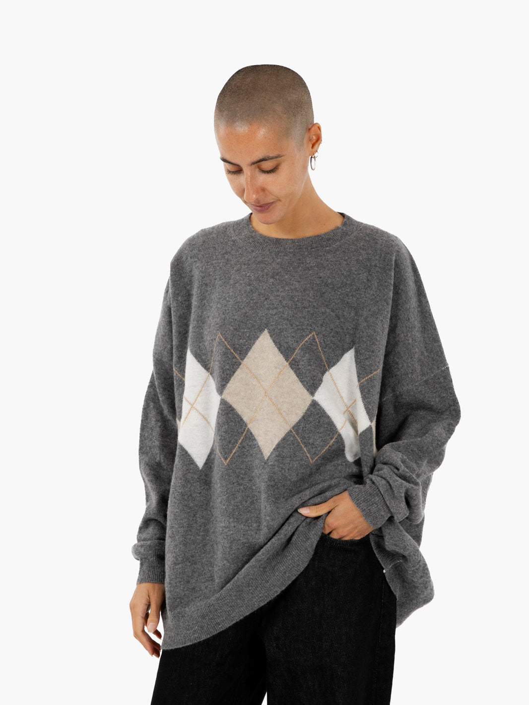 Maglione over a rombi stone