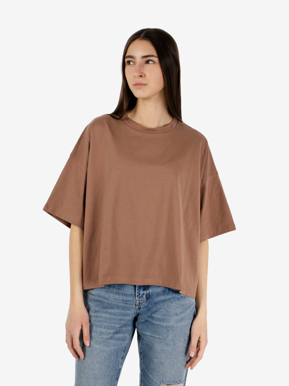 T-shirt over tabacco