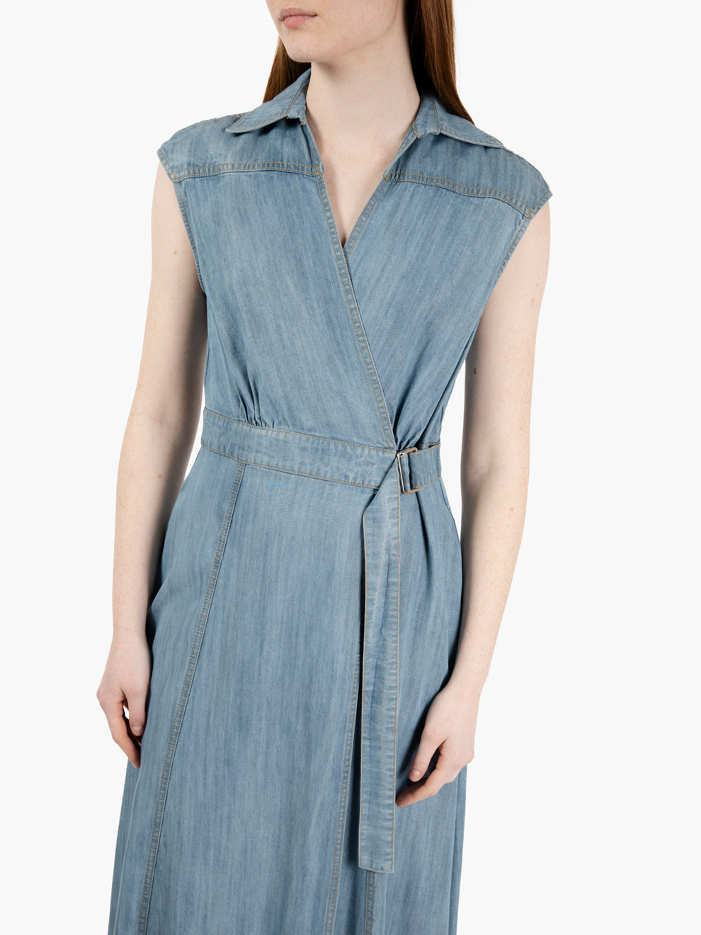 Abito a portafoglio in denim chiaro