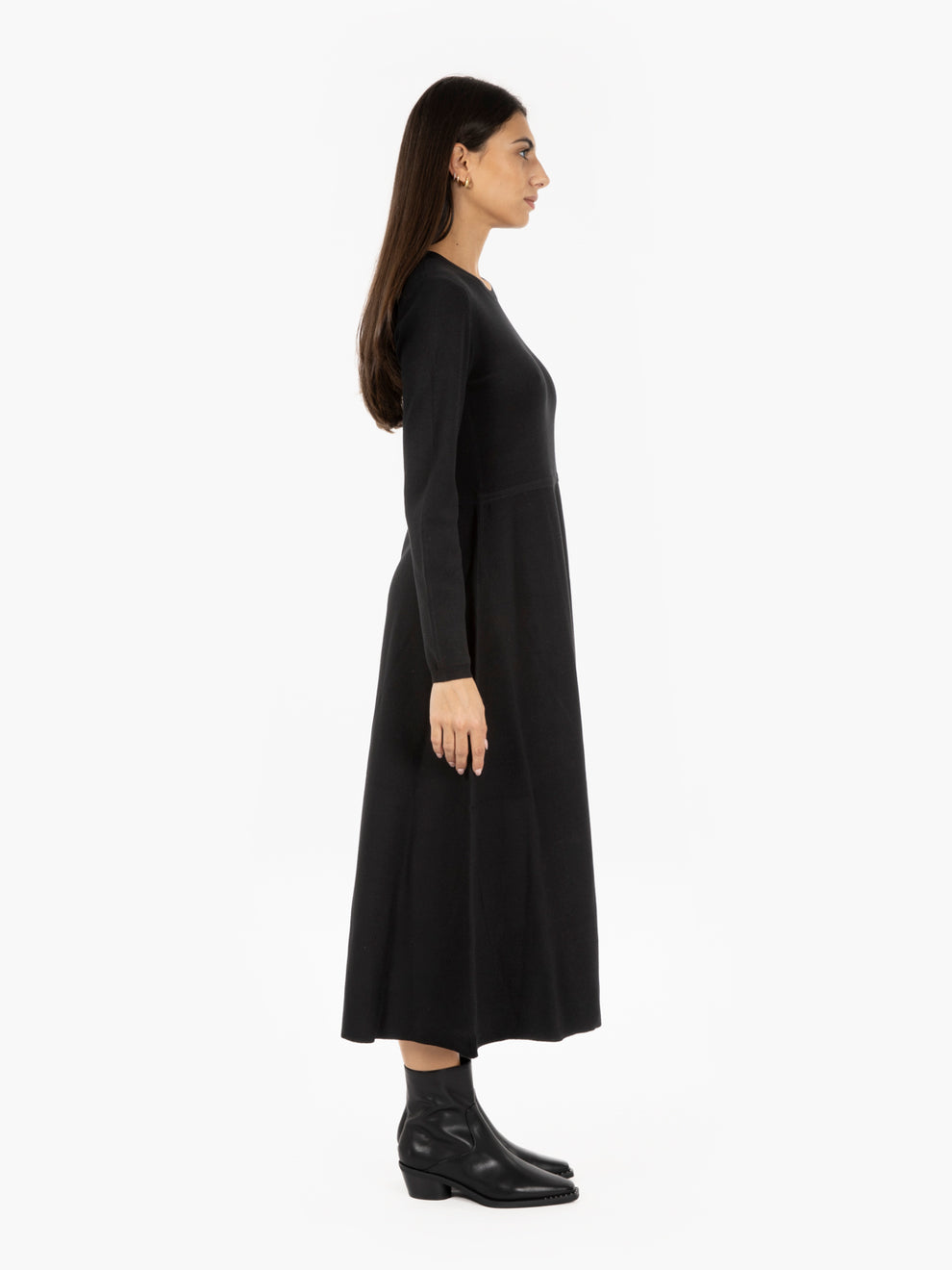Long black knitted dress