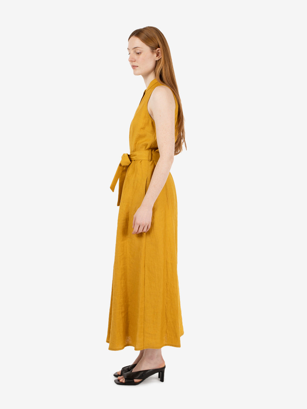 Long dress with saffron belt