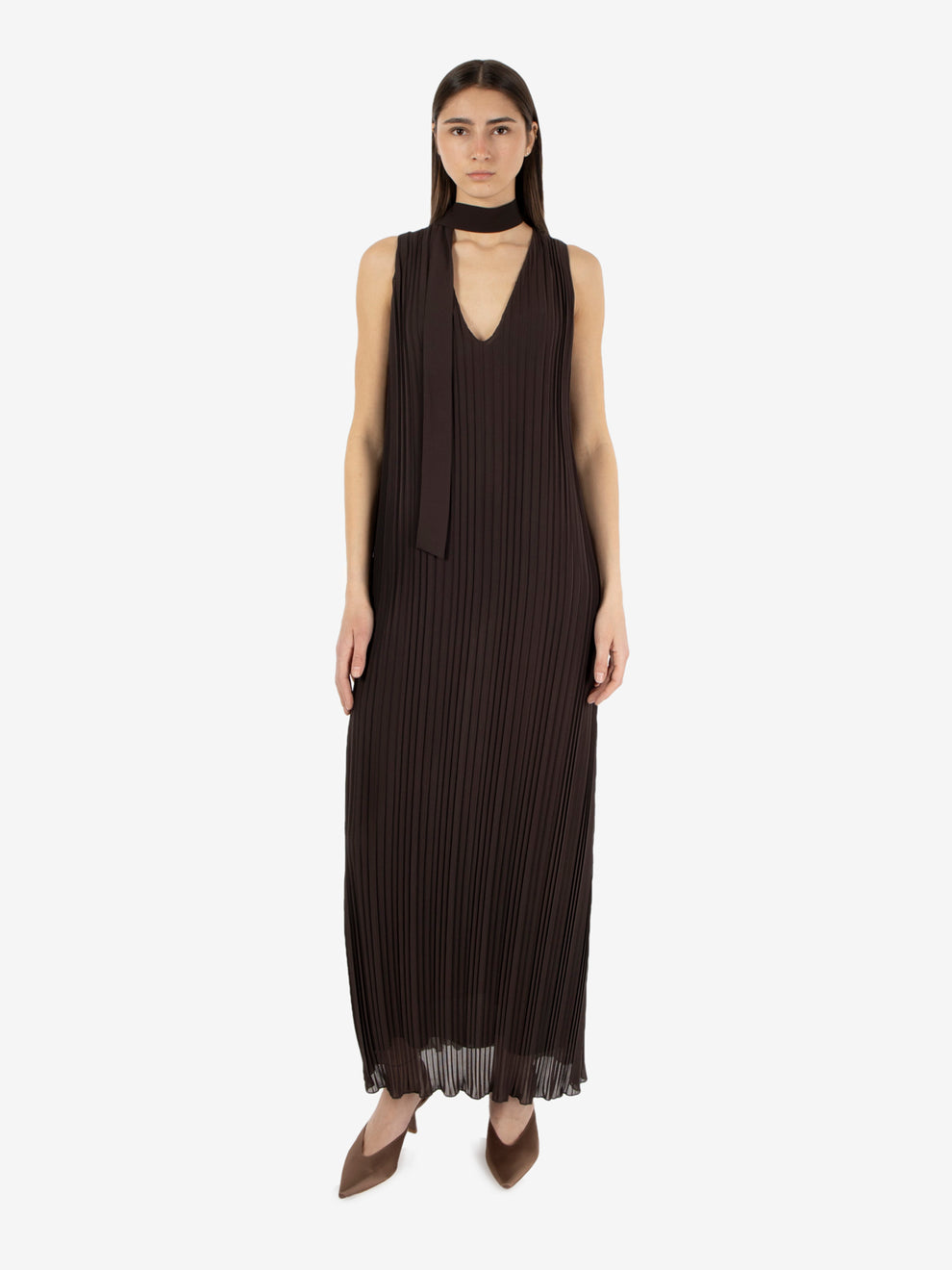 Long pleated chocolate dress