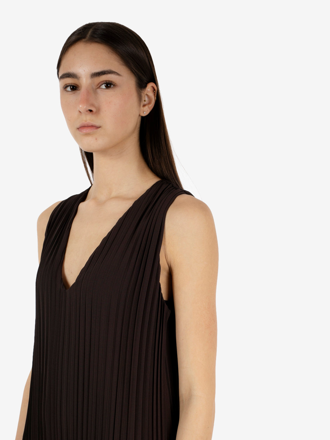 Long pleated chocolate dress
