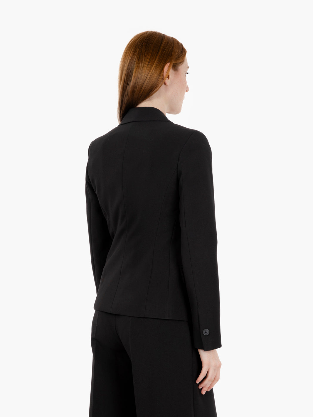 Black single-breasted slim blazer