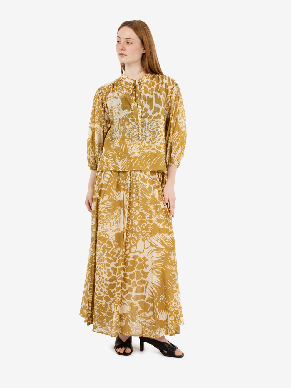 Blusa fantasia oliva