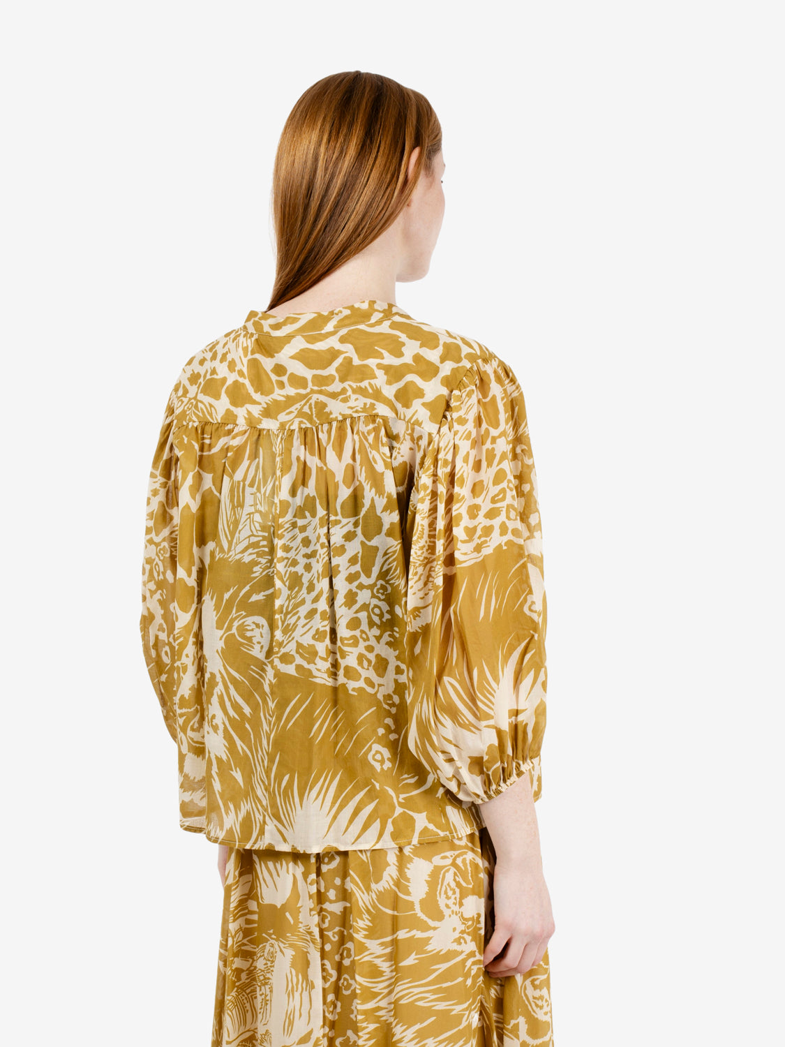 Blusa fantasia oliva