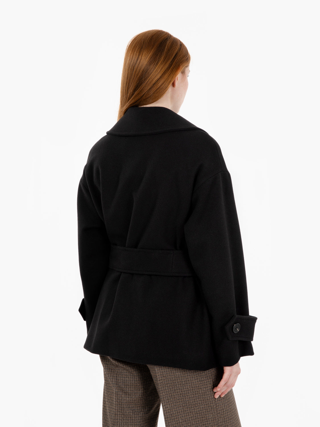 Cappotto corto con fusciacca nero