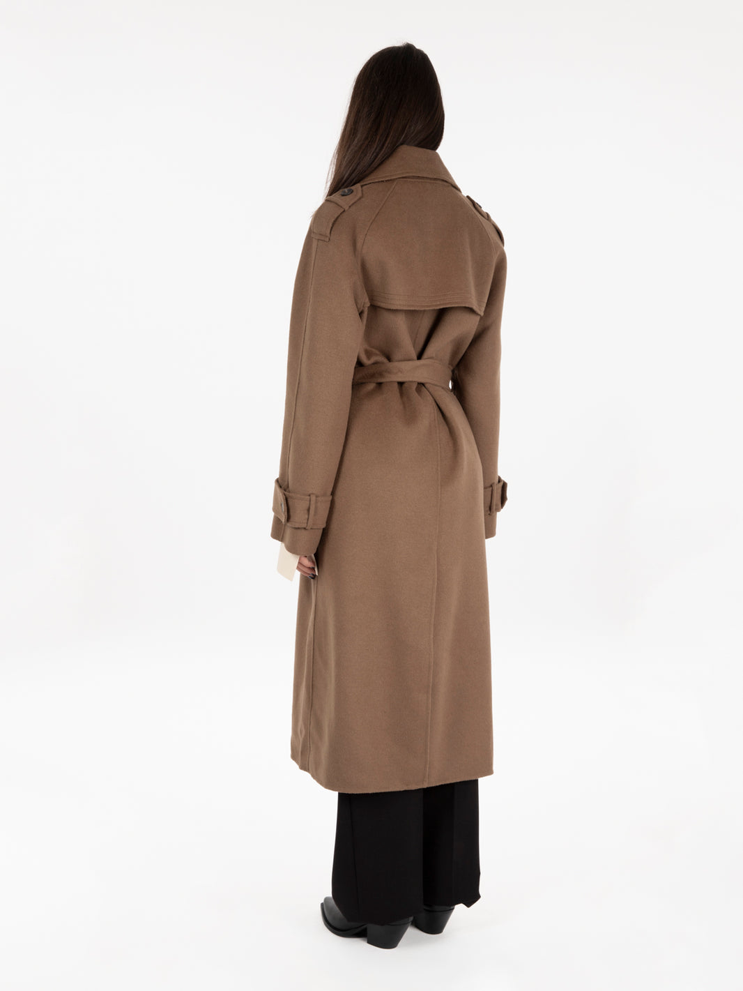 Cappotto doppiopetto con cintura tortora