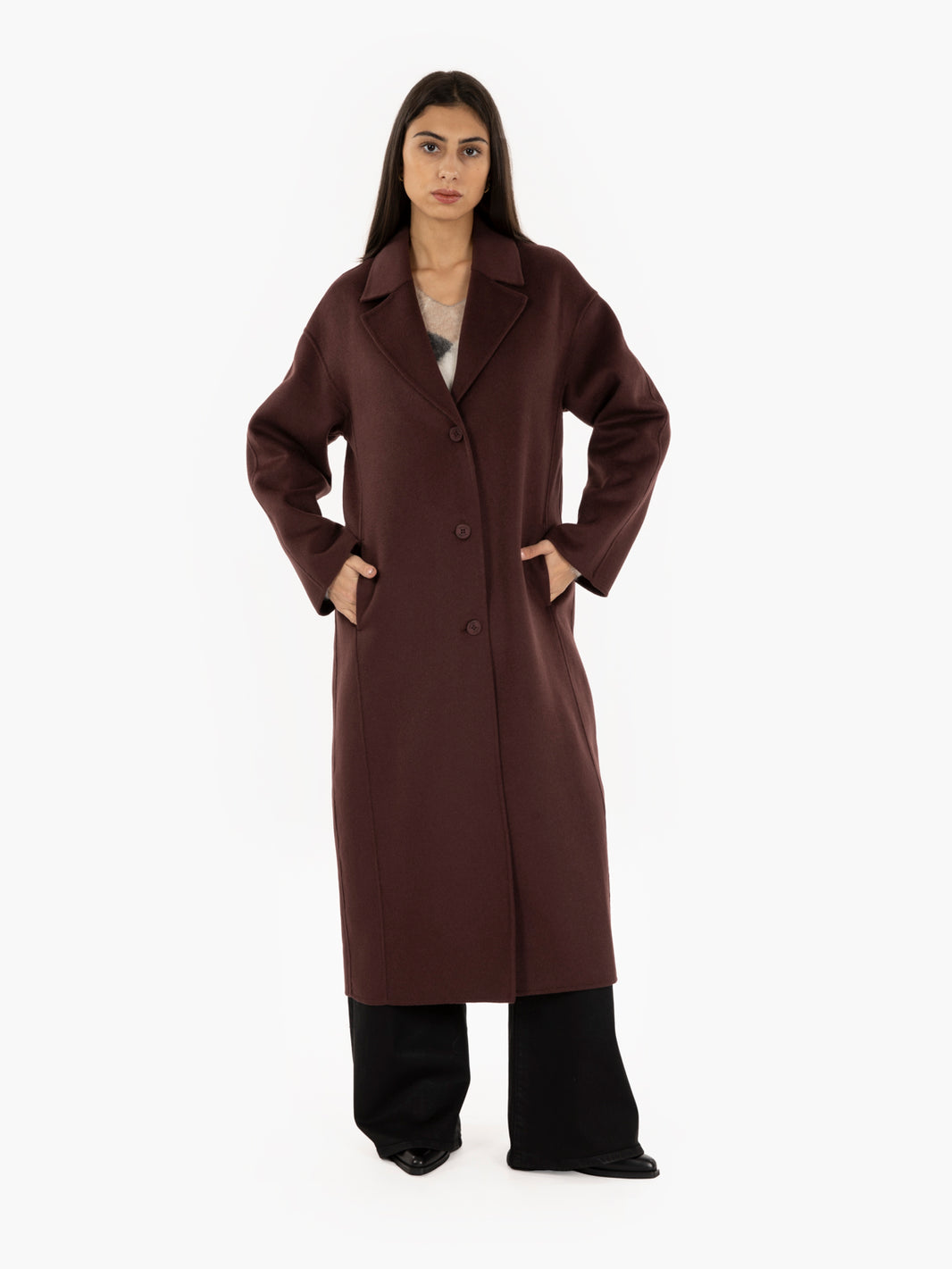 Long single-breasted burgundy coat