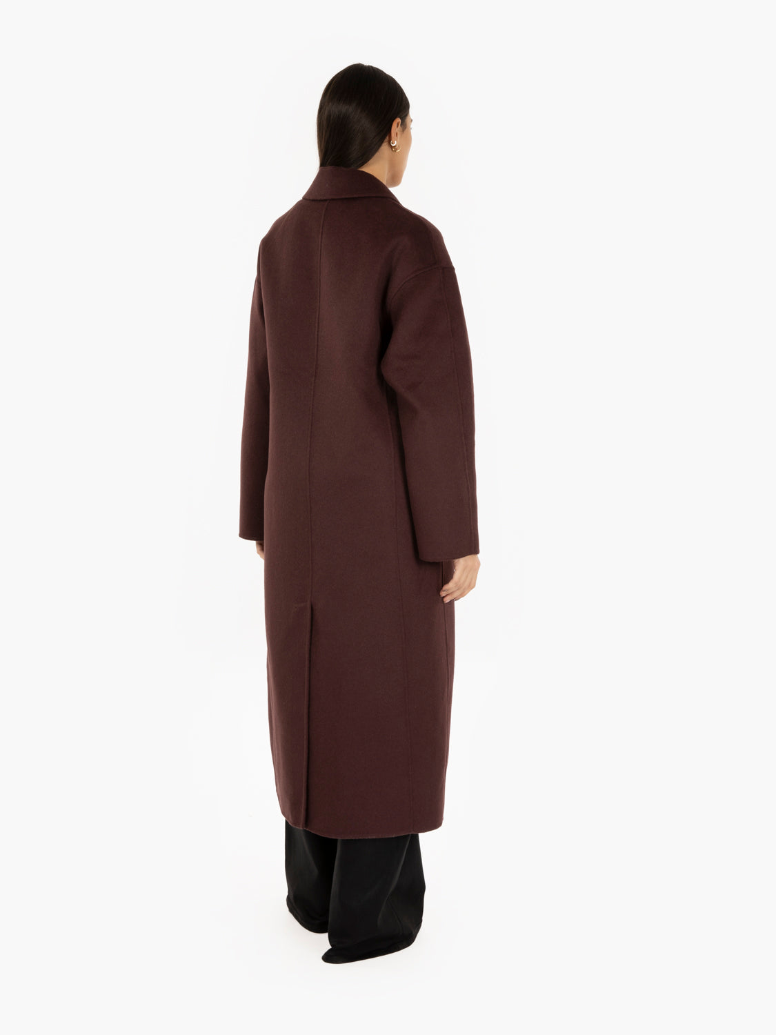 Long single-breasted burgundy coat